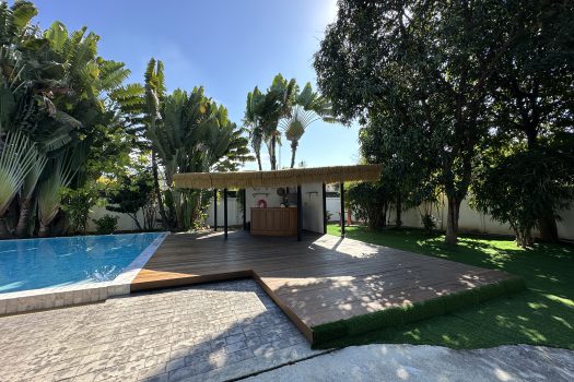 ขายด่วน บ้านสวย ร่มรื่น สไตล์รีสอร์ท พร้อมสระว่ายน้ำในตัว ซอย ศรีนครินทร์ 45 ทำเลดี เข้าออกได้หลายทาง 🏡