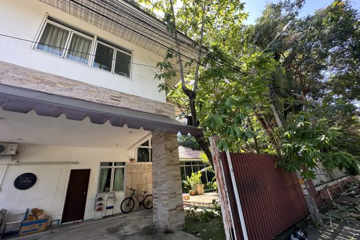 ด่วน ขายถูกมาก ! ที่ดินเปล่า ทำเลดีมาก บางนา-ตราด กม. 1 ขาเข้า พร้อมบ้าน 1 หลัง 495 ตร.วา 🌳