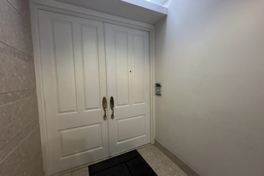 For Rent Luxury condo “Attheenee Residence” 3 BR 4 BR located in the heart of BKK 4 Min walk to BTS Ploenchit 🔥🔥