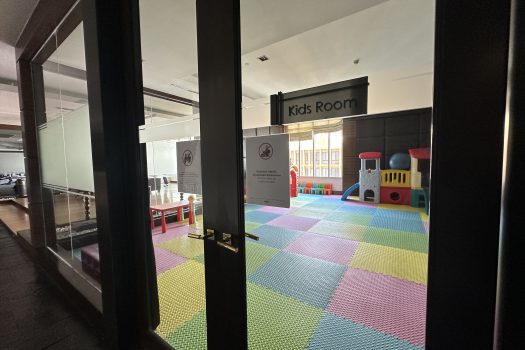 For Rent Luxury condo “Attheenee Residence” 3 BR 4 BR located in the heart of BKK 4 Min walk to BTS Ploenchit 🔥🔥