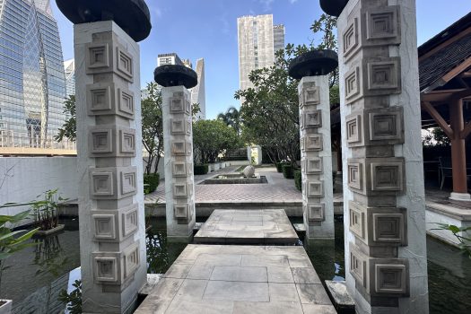 For Rent Luxury condo “Attheenee Residence” 3 BR 4 BR located in the heart of BKK 4 Min walk to BTS Ploenchit 🔥🔥