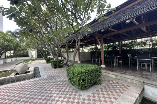 For Rent Luxury condo “Attheenee Residence” 3 BR 4 BR located in the heart of BKK 4 Min walk to BTS Ploenchit 🔥🔥