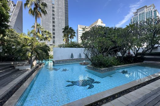 For Rent Luxury condo “Attheenee Residence” 3 BR 4 BR located in the heart of BKK 4 Min walk to BTS Ploenchit 🔥🔥