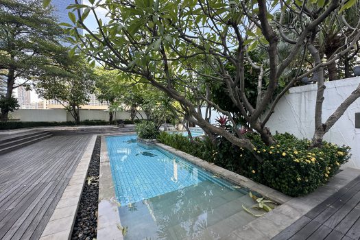 For Rent Luxury condo “Attheenee Residence” 3 BR 4 BR located in the heart of BKK 4 Min walk to BTS Ploenchit 🔥🔥