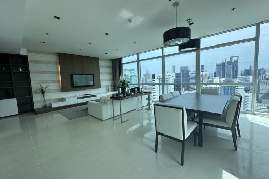 For Rent Luxury condo “Attheenee Residence” 3 BR 4 BR located in the heart of BKK 4 Min walk to BTS Ploenchit 🔥🔥