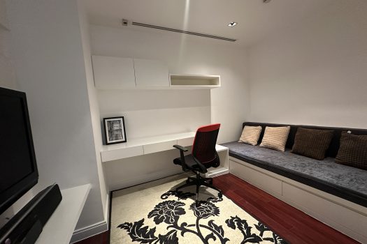 For Rent Luxury condo “Attheenee Residence” 3 BR 4 BR located in the heart of BKK 4 Min walk to BTS Ploenchit 🔥🔥