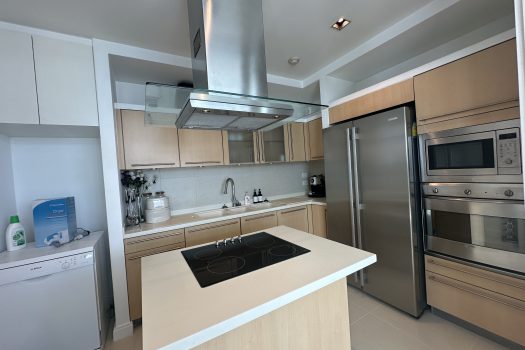 For Rent Luxury condo “Attheenee Residence” 3 BR 4 BR located in the heart of BKK 4 Min walk to BTS Ploenchit 🔥🔥