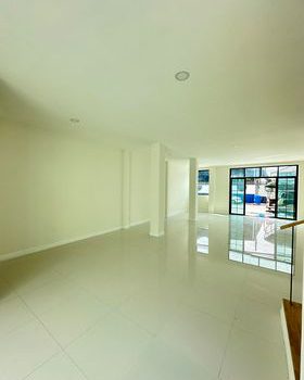 ขาย Home Office (หลังมุม) 30.3 ตารางวา ทำเลดี ถนนแจ้งวัฒนะ เข้าออกได้หลายทาง 🏡