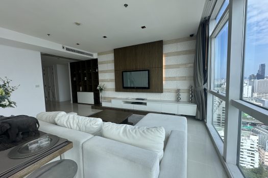 For Rent Luxury condo “Attheenee Residence” 3 BR 4 BR located in the heart of BKK 4 Min walk to BTS Ploenchit 🔥🔥