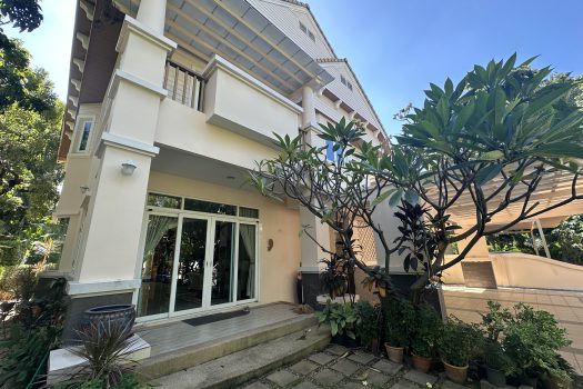 ขายบ้านเดี่ยว หลังมุม สุดหรู ทำเลดีมาก ใจกลางพัฒนาการ 30 พื้นที่ 100.5 ตร.วา 🏡