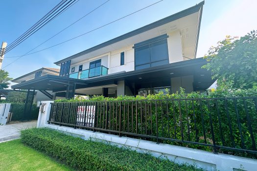 ขายราคาดีมาก บ้านหรูโครงการ บริทาเนีย บางนา-สุวรรณภูมิ กม.26 บ้านสวย วิวสวน ต่อเติมเยี่ยม 4 ห้องนอน 4 ห้องน้ำ