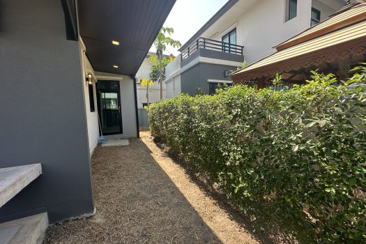 ขายราคาดีมาก บ้านหรูโครงการ บริทาเนีย บางนา-สุวรรณภูมิ กม.26 บ้านสวย วิวสวน ต่อเติมเยี่ยม 4 ห้องนอน 4 ห้องน้ำ