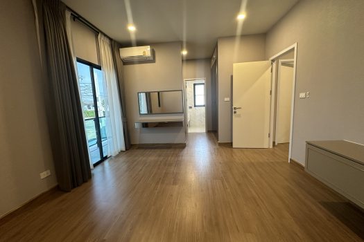 ขายราคาดีมาก บ้านหรูโครงการ บริทาเนีย บางนา-สุวรรณภูมิ กม.26 บ้านสวย วิวสวน ต่อเติมเยี่ยม 4 ห้องนอน 4 ห้องน้ำ