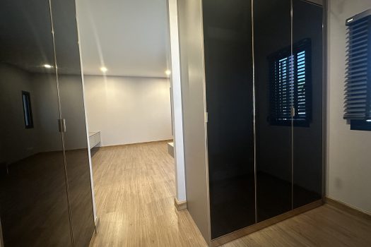 ขายราคาดีมาก บ้านหรูโครงการ บริทาเนีย บางนา-สุวรรณภูมิ กม.26 บ้านสวย วิวสวน ต่อเติมเยี่ยม 4 ห้องนอน 4 ห้องน้ำ