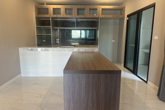 ขายราคาดีมาก บ้านหรูโครงการ บริทาเนีย บางนา-สุวรรณภูมิ กม.26 บ้านสวย วิวสวน ต่อเติมเยี่ยม 4 ห้องนอน 4 ห้องน้ำ