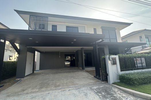 ขายราคาดีมาก บ้านหรูโครงการ บริทาเนีย บางนา-สุวรรณภูมิ กม.26 บ้านสวย วิวสวน ต่อเติมเยี่ยม 4 ห้องนอน 4 ห้องน้ำ