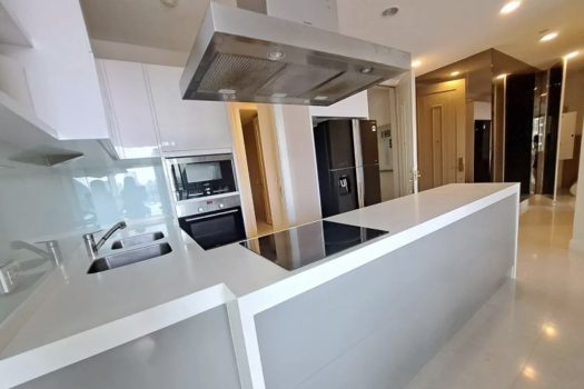 ขาย/เช่า คอนโดหรู คิว หลังสวน (Q Langsuan) 3 ห้องนอน 4 ห้องน้ำ คอนโดทำเลดี ใกล้ BTS ราชดำริ