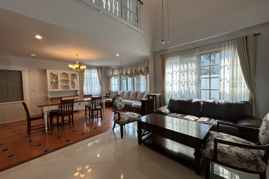 For Rent: Fantasia Villa 3 very nice and cozy house suitable for big family, decorate in Victorian style located in Sukhumvit 109- and 5-mins drive to BTS Bearing near several top international schools
