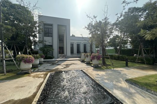 ขายราคาดีสุดในโครงการ ทาวน์โฮม 2 ชั้น โครงการ Pleno พระราม 9 กรุงเทพกรีฑา 2 บ้านสวย สภาพดี ทำเลเยี่ยม