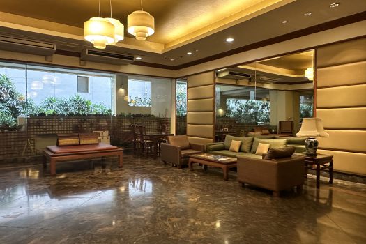 For Sale/Rent: Baan Chao Praya Condominium 1 BR 94 Sq.m beautiful room with spectacular river views/ good location close to BTS Khlong San