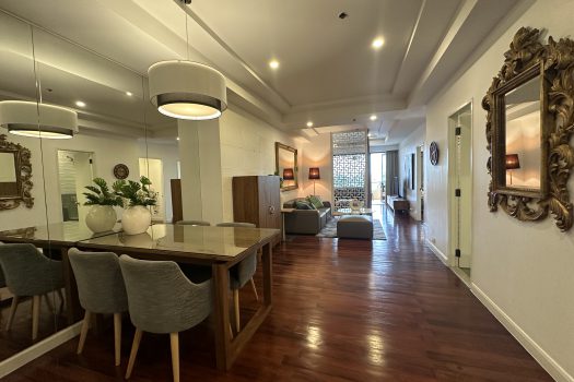 For Sale/Rent: Baan Chao Praya Condominium 1 BR 94 Sq.m beautiful room with spectacular river views/ good location close to BTS Khlong San