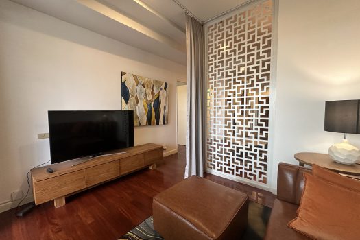 For Sale/Rent: Baan Chao Praya Condominium 1 BR 94 Sq.m beautiful room with spectacular river views/ good location close to BTS Khlong San