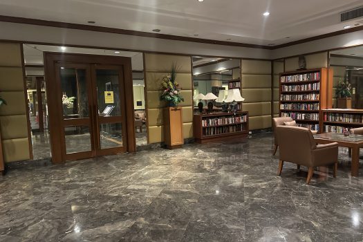 For Sale/Rent: Baan Chao Praya Condominium 1 BR 94 Sq.m beautiful room with spectacular river views/ good location close to BTS Khlong San