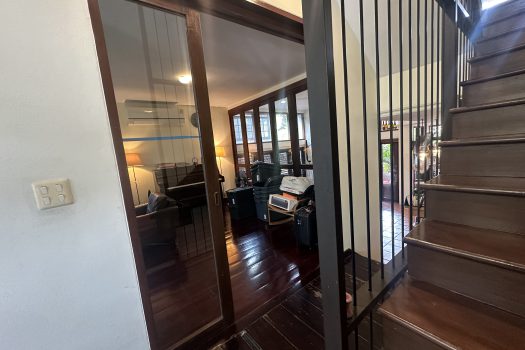 ขายบ้านใน หมู่บ้านเสรี พระราม 9 ทำเลดีมาก เข้าออกได้หลายทางทั้ง พระราม 9 และพัฒนาการ 4 ห้องนอน 74 ตร.วา บ้านสวย ร่มรื่นมากก🌳🏡 🔥 ขายราคาเพียง 23,000,000 บาท 🔥