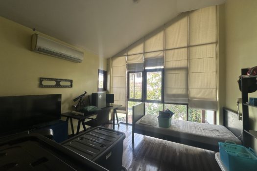 ขายบ้านใน หมู่บ้านเสรี พระราม 9 ทำเลดีมาก เข้าออกได้หลายทางทั้ง พระราม 9 และพัฒนาการ 4 ห้องนอน 74 ตร.วา บ้านสวย ร่มรื่นมากก🌳🏡 🔥 ขายราคาเพียง 23,000,000 บาท 🔥