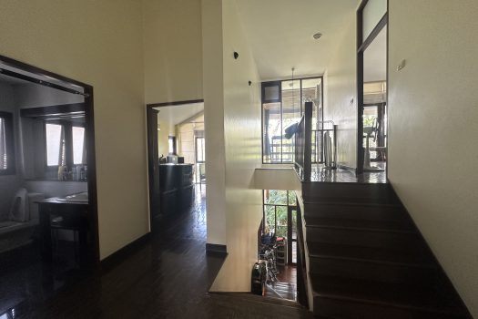 ขายบ้านใน หมู่บ้านเสรี พระราม 9 ทำเลดีมาก เข้าออกได้หลายทางทั้ง พระราม 9 และพัฒนาการ 4 ห้องนอน 74 ตร.วา บ้านสวย ร่มรื่นมากก🌳🏡 🔥 ขายราคาเพียง 23,000,000 บาท 🔥