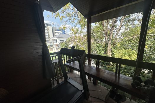 ขายบ้านใน หมู่บ้านเสรี พระราม 9 ทำเลดีมาก เข้าออกได้หลายทางทั้ง พระราม 9 และพัฒนาการ 4 ห้องนอน 74 ตร.วา บ้านสวย ร่มรื่นมากก🌳🏡 🔥 ขายราคาเพียง 23,000,000 บาท 🔥