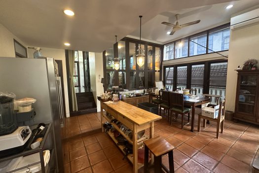 ขายบ้านใน หมู่บ้านเสรี พระราม 9 ทำเลดีมาก เข้าออกได้หลายทางทั้ง พระราม 9 และพัฒนาการ 4 ห้องนอน 74 ตร.วา บ้านสวย ร่มรื่นมากก🌳🏡 🔥 ขายราคาเพียง 23,000,000 บาท 🔥