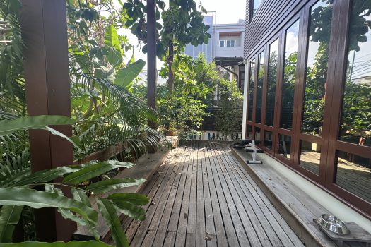 ขายบ้านใน หมู่บ้านเสรี พระราม 9 ทำเลดีมาก เข้าออกได้หลายทางทั้ง พระราม 9 และพัฒนาการ 4 ห้องนอน 74 ตร.วา บ้านสวย ร่มรื่นมากก🌳🏡 🔥 ขายราคาเพียง 23,000,000 บาท 🔥