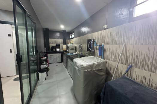 ขาย Home Office โครงการ พฤกษาวิลล์ 65/2 ศรีสมาน หลังมุม ต่อเติมสวย เต็มพื้นที่ ตอบโจทย์ทุกการใช้งาน ทำเลดีมาก ติดห้างโรบินสันศรีสมานเพียง 100 เมตร