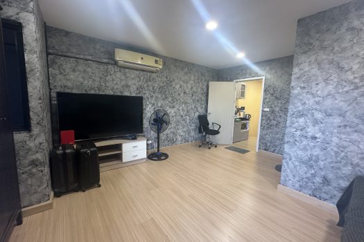 ขาย Home Office โครงการ พฤกษาวิลล์ 65/2 ศรีสมาน หลังมุม ต่อเติมสวย เต็มพื้นที่ ตอบโจทย์ทุกการใช้งาน ทำเลดีมาก ติดห้างโรบินสันศรีสมานเพียง 100 เมตร