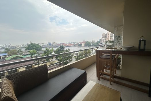 For Sale/Rent: Baan Chao Praya Condominium 1 BR 94 Sq.m beautiful room with spectacular river views/ good location close to BTS Khlong San