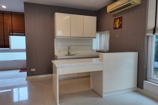 𝐓𝐡𝐞 𝐆𝐚𝐥𝐥𝐞𝐫𝐲 𝐇𝐨𝐮𝐬𝐞 ลาดพร้าว ซอย 1 63.5 ตร.ว. หลังมุม บ้านสวย สภาพดี ทำเลใจกลางลาดพร้าว