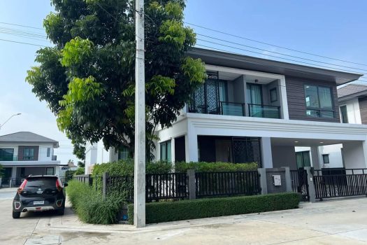 ขาย/เช่า บ้านเดี่ยว หมู่บ้าน แกรนด์บริทาเนีย บางนา กม.12 บ้านสวย หลังมุม ทำเลดี