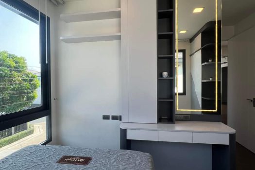 ขาย/เช่า บ้านเดี่ยว หมู่บ้าน แกรนด์บริทาเนีย บางนา กม.12 บ้านสวย หลังมุม ทำเลดี