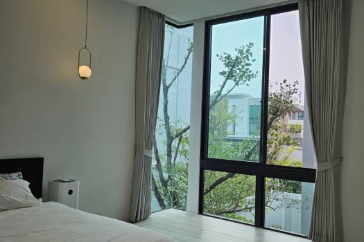 ปล่อยเช่าบ้านหรู แต่งสวยสไตล์ 𝐌𝐢𝐧𝐢𝐦𝐚𝐥 โครงการ 𝐕𝐈𝐕𝐄 กรุงเทพกรีฑา (𝐕𝐢𝐯𝐞𝟐) ทำเลดีติดโรงเรียนนานาชาติเวลลิงตัน (𝐖𝐞𝐥𝐥𝐢𝐧𝐠𝐭𝐨𝐧)