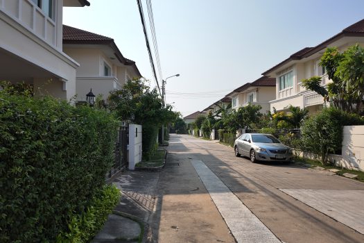 ขายบ้านเดี่ยว โครงการ 𝐓𝐡𝐞 𝐂𝐞𝐧𝐭𝐫𝐨 รัตนาธิเบศร์ บ้านเดี่ยว 3 ห้องนอน 3 ห้องน้ำ บ้านสภาพดี ไม่เคยมีคนเข้าอยู่