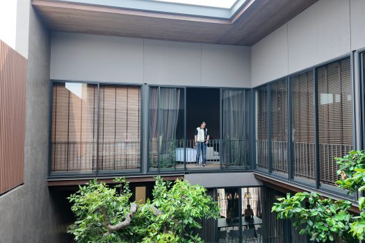 บ้านเดี่ยว สไตล์ 𝗨𝗻𝗶𝗾𝘂𝗲 𝗠𝗼𝗱𝗲𝗿𝗻 𝟯 ชั้น ซอยนาคนิวาส 𝟯𝟳 แยก 𝟮-𝟵 บ้านใหม่ แต่งสวยมาก พร้อมสระว่ายน้ำในตัวและลิฟท์