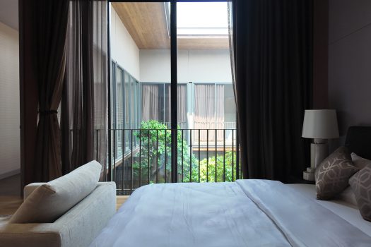 บ้านเดี่ยว สไตล์ 𝗨𝗻𝗶𝗾𝘂𝗲 𝗠𝗼𝗱𝗲𝗿𝗻 𝟯 ชั้น ซอยนาคนิวาส 𝟯𝟳 แยก 𝟮-𝟵 บ้านใหม่ แต่งสวยมาก พร้อมสระว่ายน้ำในตัวและลิฟท์