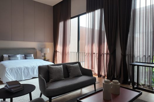 บ้านเดี่ยว สไตล์ 𝗨𝗻𝗶𝗾𝘂𝗲 𝗠𝗼𝗱𝗲𝗿𝗻 𝟯 ชั้น ซอยนาคนิวาส 𝟯𝟳 แยก 𝟮-𝟵 บ้านใหม่ แต่งสวยมาก พร้อมสระว่ายน้ำในตัวและลิฟท์