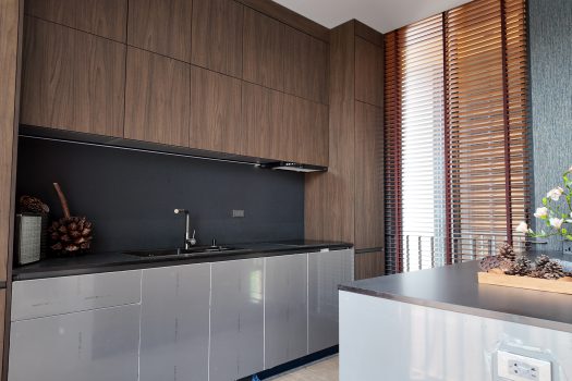 บ้านเดี่ยว สไตล์ 𝗨𝗻𝗶𝗾𝘂𝗲 𝗠𝗼𝗱𝗲𝗿𝗻 𝟯 ชั้น ซอยนาคนิวาส 𝟯𝟳 แยก 𝟮-𝟵 บ้านใหม่ แต่งสวยมาก พร้อมสระว่ายน้ำในตัวและลิฟท์