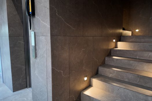 บ้านเดี่ยว สไตล์ 𝗨𝗻𝗶𝗾𝘂𝗲 𝗠𝗼𝗱𝗲𝗿𝗻 𝟯 ชั้น ซอยนาคนิวาส 𝟯𝟳 แยก 𝟮-𝟵 บ้านใหม่ แต่งสวยมาก พร้อมสระว่ายน้ำในตัวและลิฟท์