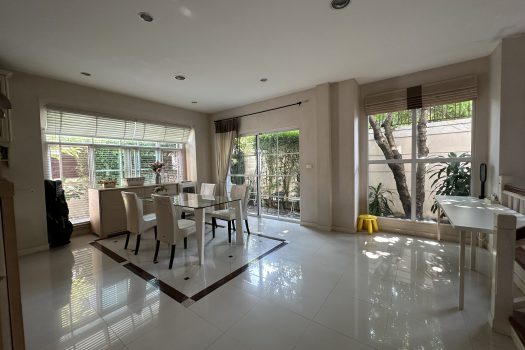 ขายบ้าน โครงการ นันทวัน สาทร-ราชพฤกษ์ บ้านร่มรื่น หลังมุม พื้นที่ใหญ่ 97.3 ตร.วา ทำเลดี ใกล้สาทร