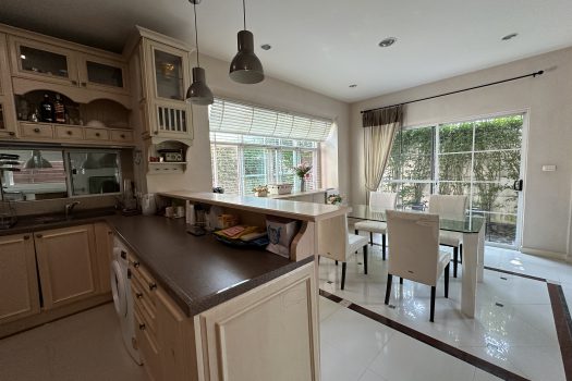 ขายบ้าน โครงการ นันทวัน สาทร-ราชพฤกษ์ บ้านร่มรื่น หลังมุม พื้นที่ใหญ่ 97.3 ตร.วา ทำเลดี ใกล้สาทร