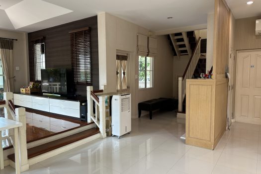 ขายบ้าน โครงการ นันทวัน สาทร-ราชพฤกษ์ บ้านร่มรื่น หลังมุม พื้นที่ใหญ่ 97.3 ตร.วา ทำเลดี ใกล้สาทร