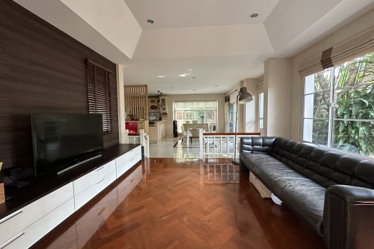 ขายบ้าน โครงการ นันทวัน สาทร-ราชพฤกษ์ บ้านร่มรื่น หลังมุม พื้นที่ใหญ่ 97.3 ตร.วา ทำเลดี ใกล้สาทร